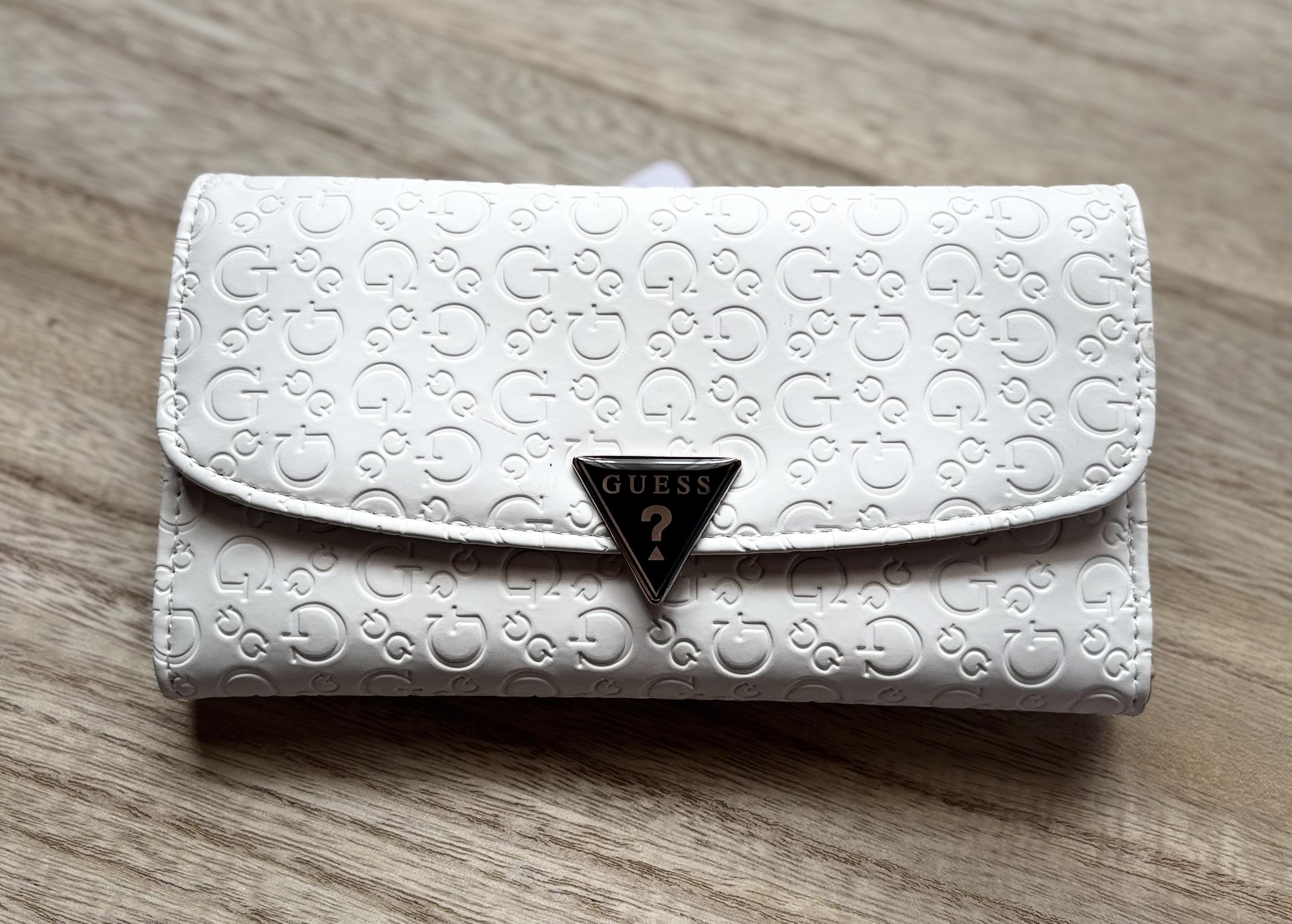 Billetera Guess